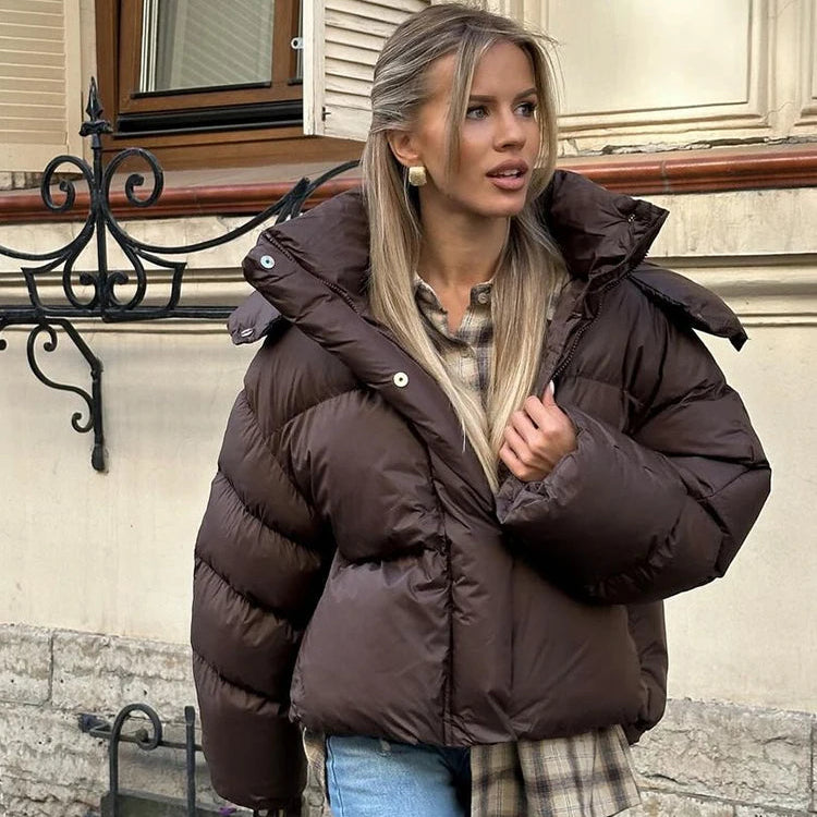 Kort Bomullsjakke for Dame – Hettejakke med Ståkrage | Løs & Elegant til Høst og Vinter