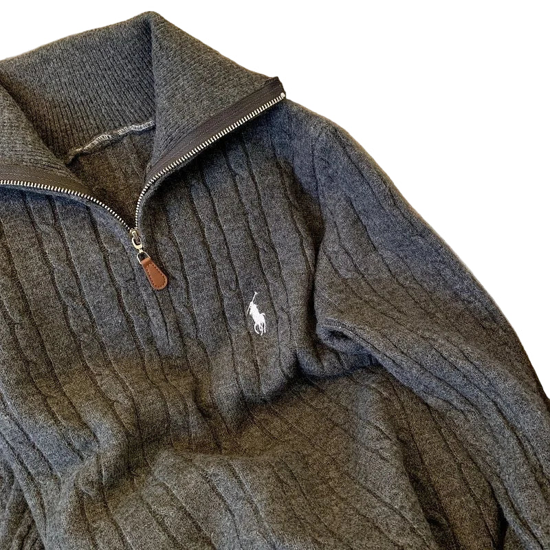 Brodert halv-zip strikkegenser for dame – myk, varm og tidløs