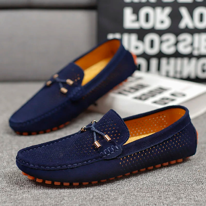 Sommerloafers til Herre i Håndlaget Skinn – Pustende Slip-on Mokasiner med Hullmønster
