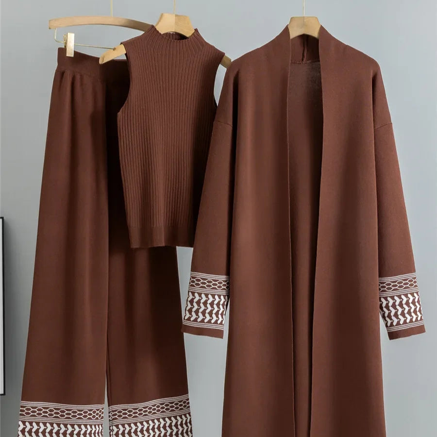 Elegant 3-delt Strikkesett – Høytlivsbukser, Vest og Lang Cardigan