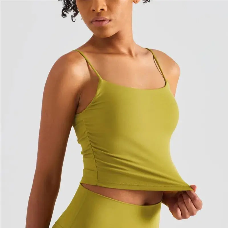 Treningstopp for dame – Sexy yoga-vest med folder, push-effekt og integrerte innlegg