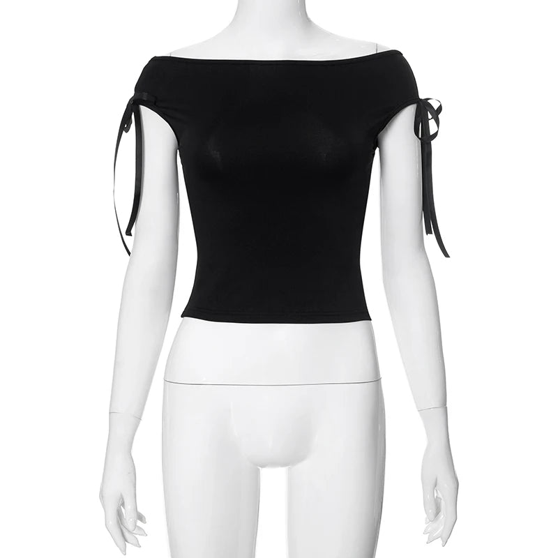 Sommerlig Off-Shoulder Crop Top – Sexy & Trendy med Snøring