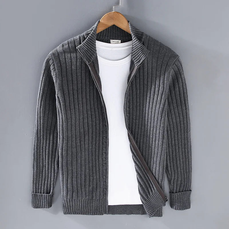 Strikket Herrecardigan med Glidelås – Slim Fit, Halvhøy Hals og Varm Komfort til Vår og Høst
