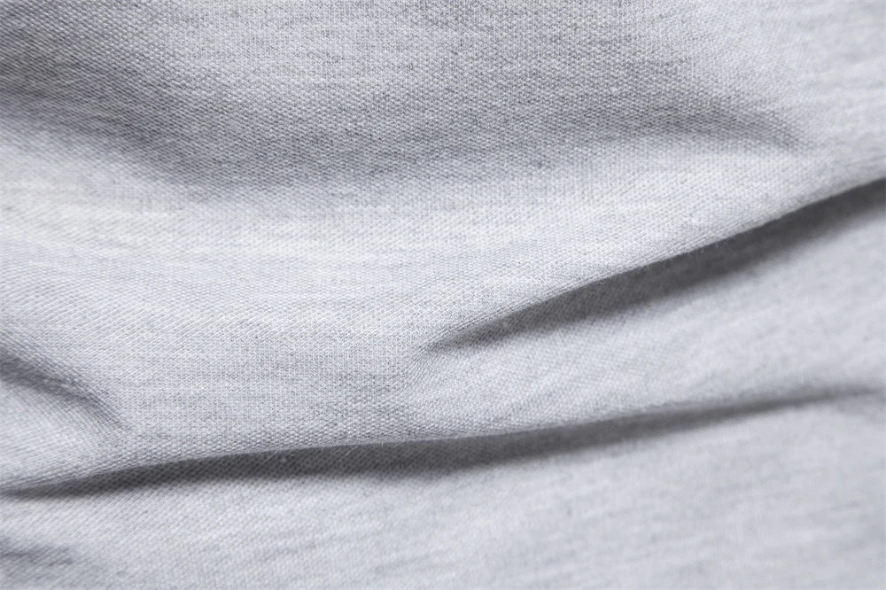 Langermet Pique Skjorte for Herre – Ensfarget med Brodert Hjort, Perfekt for Vår og Business Casual