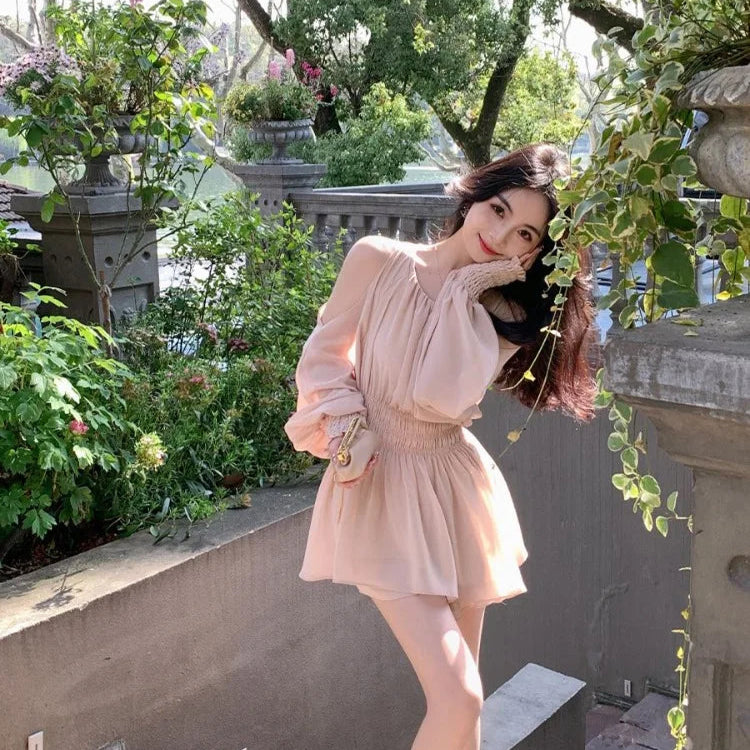 Elegant sommerkjole med puff-ermer – Off Shoulder mini-kjole i chiffon