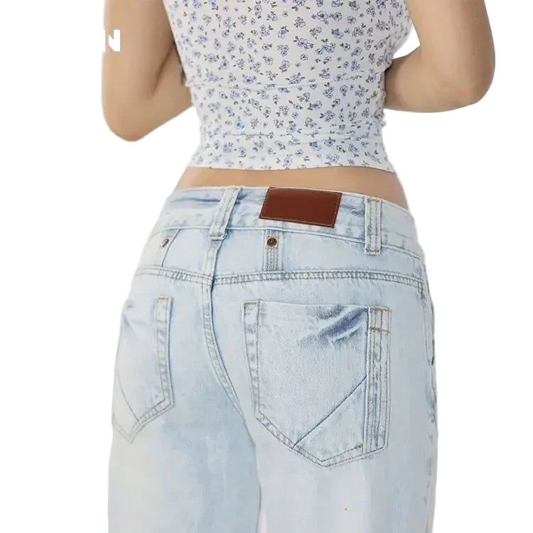 Lyseblå Jeans med Lav Midje – Vintage Straight Fit