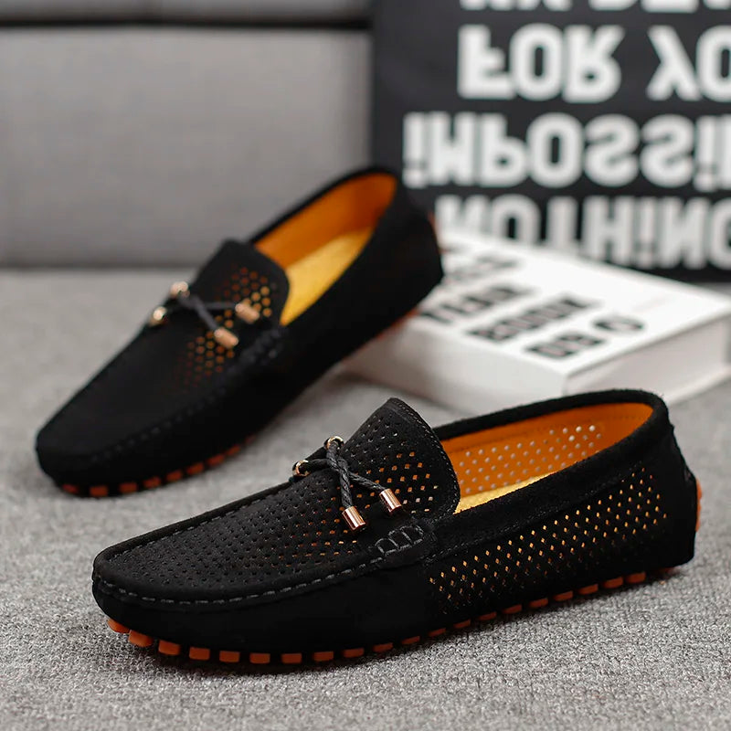 Sommerloafers til Herre i Håndlaget Skinn – Pustende Slip-on Mokasiner med Hullmønster