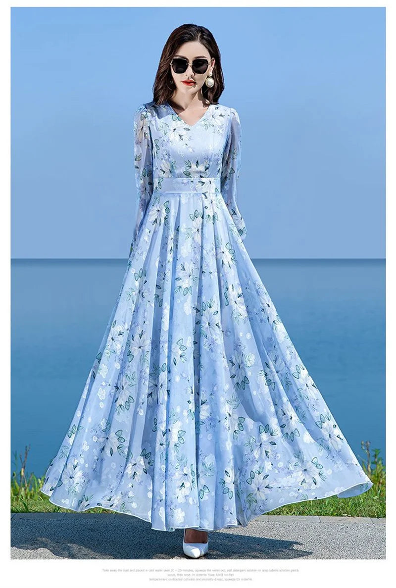 Lang Chiffon Kjole med Blomster – Vårens Elegante V-utringede Kjole med Markert Midje