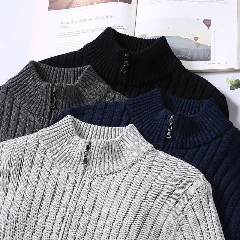 Strikket Herrecardigan med Glidelås – Slim Fit, Halvhøy Hals og Varm Komfort til Vår og Høst