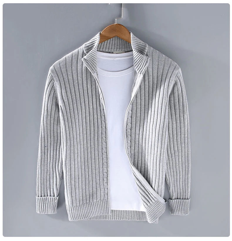 Strikket Herrecardigan med Glidelås – Slim Fit, Halvhøy Hals og Varm Komfort til Vår og Høst