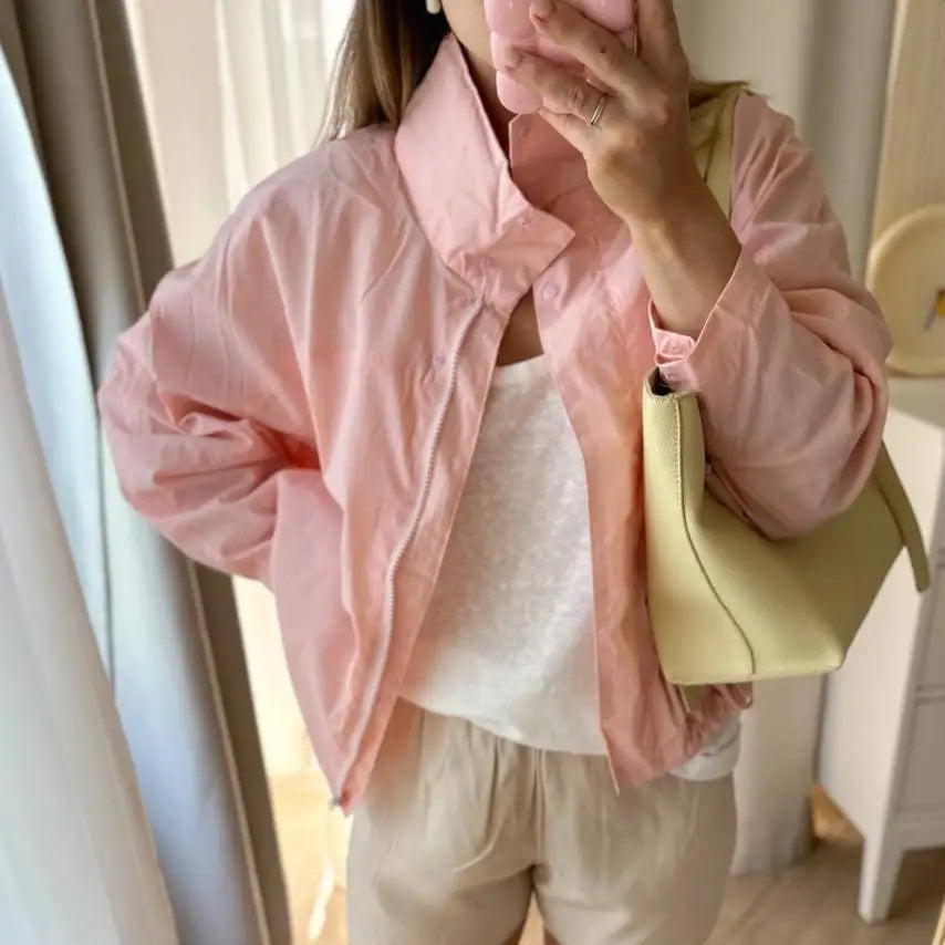 Vanntett Vindjakke for Dame – Lett Jakke med Hette & Høy Krage | Perfekt til Friluft & Hverdag