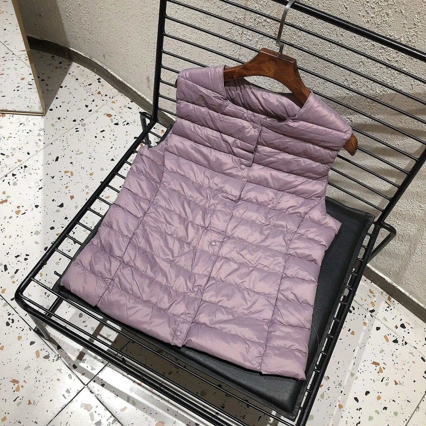 Dame Dunjakke uten Ermer – Ultralett Dunvest i 90% Hvit Andedun | Varm, Pakkbar & Perfekt for Vår & Vinter