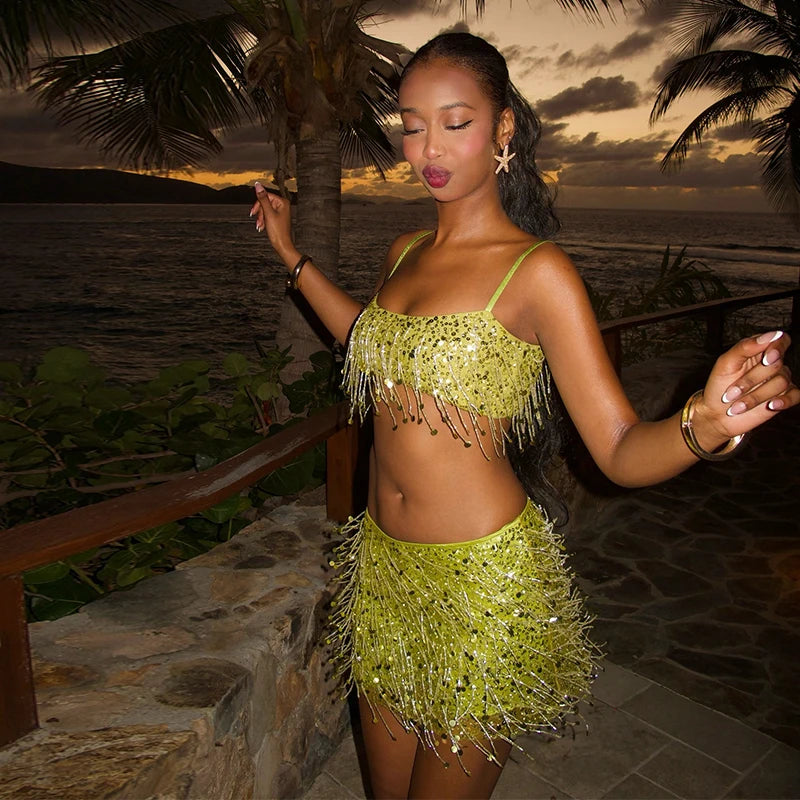 Glimrende Ibiza-sett – Paljetter & Frynser, Ermeløs Topp & Skjørt