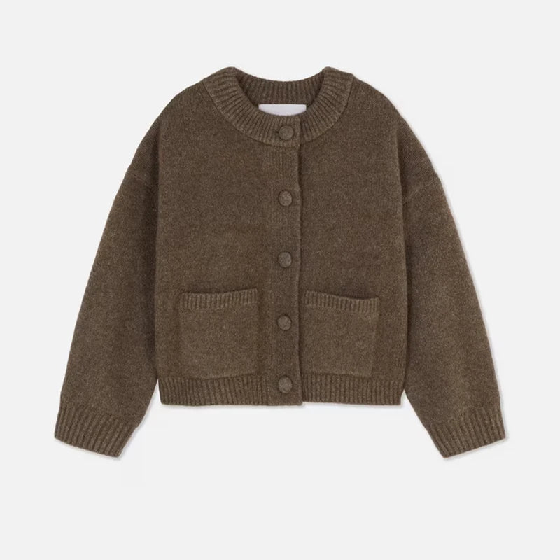 Klassisk strikkecardigan – rund hals, hel erme, løs passform (dame)