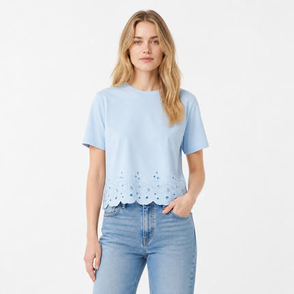 Basic T-skjorte til Dame – Med Brodert Hem & Elegant Hverdagsstil