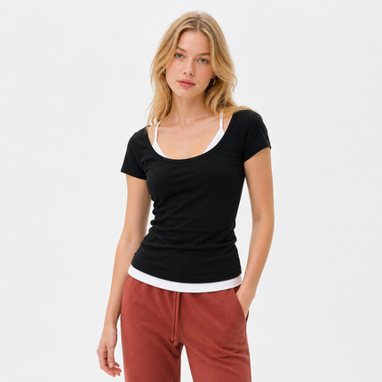 Fake Two-Piece T-skjorte til Dame – Slim Fit & Trendy Sommerstil