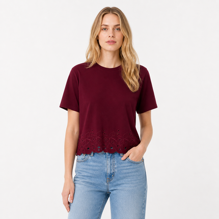 Basic T-skjorte til Dame – Med Brodert Hem & Elegant Hverdagsstil