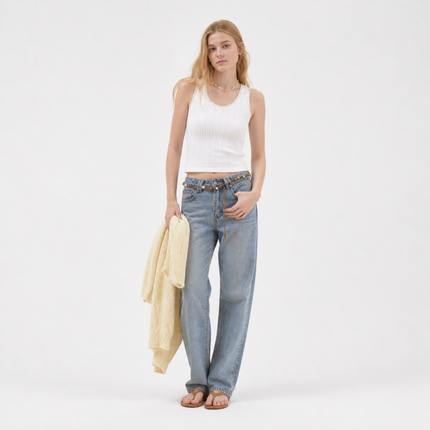 Hvit Camisole til Dame – Blondedetaljer & Elegant Sommerstil