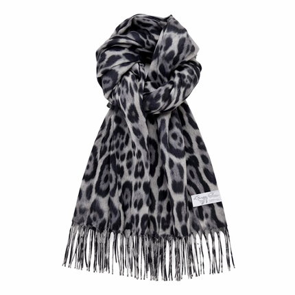 Leopardenmuster mit Dusker – Tykt und Varmt Vintersjal in Myk Cashmere-Look