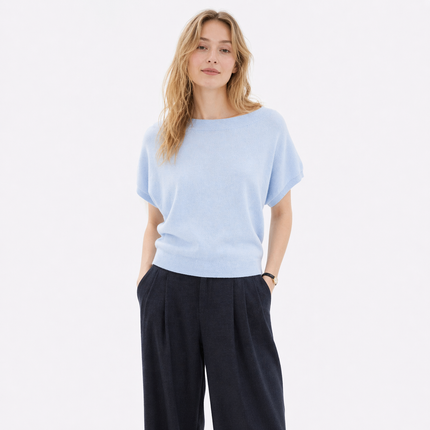 Off-Shoulder Topp til Dame – Blå Strikket & Løs Sommerstil