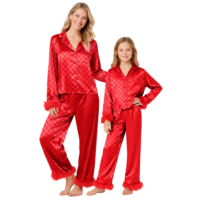 Matchende pysjamasett for mamma og datter – rutete/hjerteprint med krage, knapper og lang erm (skjorte + bukse)