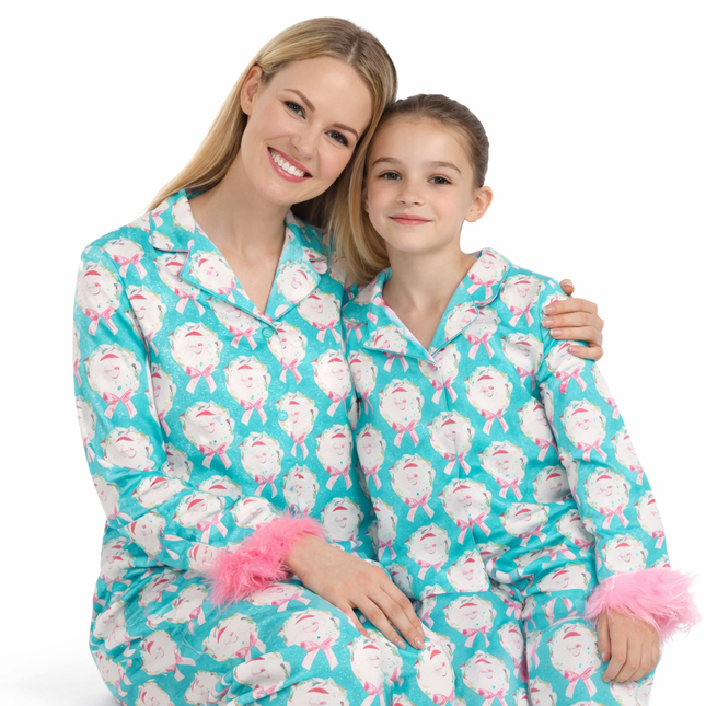 Matchende julepysjamas for mamma og datter – “Mommy & Me” 2-delt sett med fjærkant (skjorte + bukse)