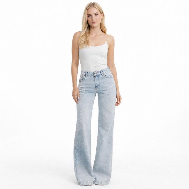 Lyseblå Jeans med Lav Midje – Vintage Straight Fit