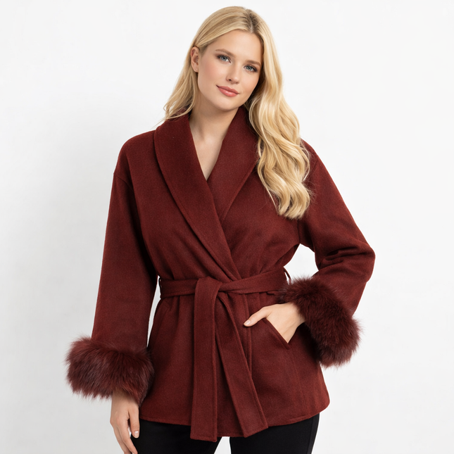 Elegant Ullkåpe med Revpelskrage for Kvinner – Kort, Dobbelsidig Kåpe i Ull | Luksuriøs Jakke til Høst og Vinter