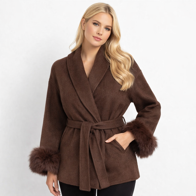 Elegant Ullkåpe med Revpelskrage for Kvinner – Kort, Dobbelsidig Kåpe i Ull | Luksuriøs Jakke til Høst og Vinter