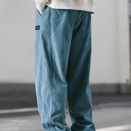 Herrebukser i kordfløyel – Rett passform med snor i livet og lommer