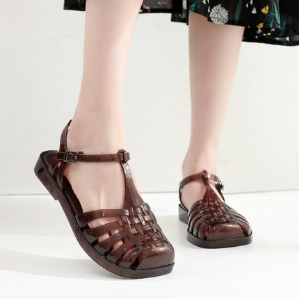 Dame Sandaler til Sommeren – Retro Flate Sandaler med Hul Mønster og Firkantet Tå