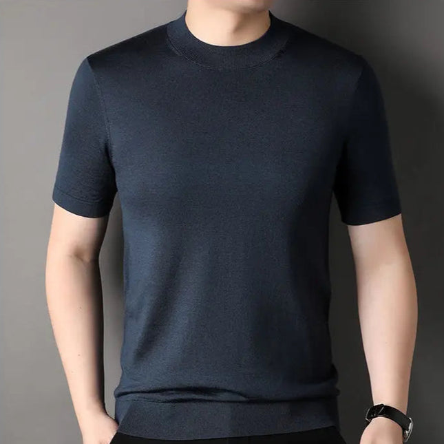 Kortermet T-skjorte med Halvhøy Hals – Strikket og Allsidig Sommertopp for Herre