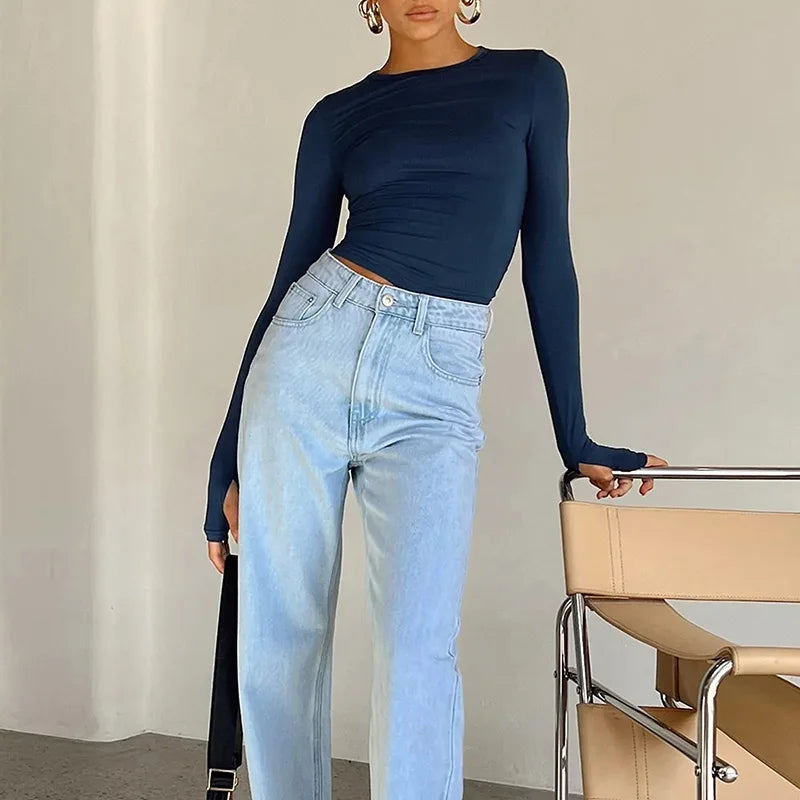 Langermet Crop Top med Tommelhull – Slim Fit Streetwear