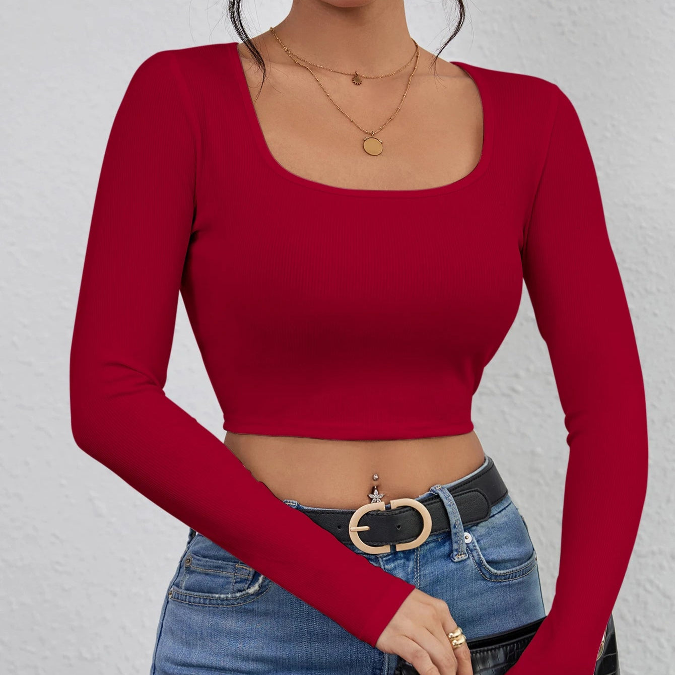 Cropped Langermet T-skjorte med Kvadratisk Hals – Trendy & Komfortabel