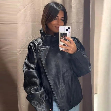 Stilren Skinnjakke for Dame – Løs Passform med Ståkrage og Glidelås | Trendy Høst/Vinter 2025