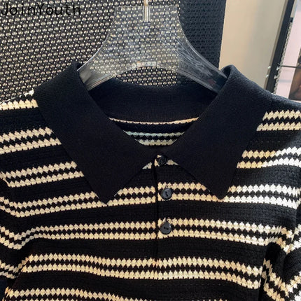 Stripet, kort strikket t-skjorte – sommerfrisk crop med koreansk inspirasjon