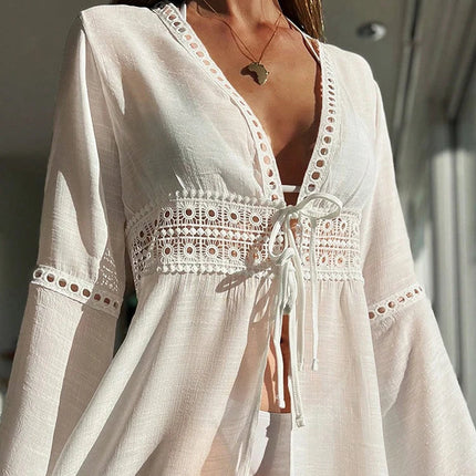 Hvit Strandkjole med V-hals – Elegant Cover-Up med Blonde og Solbeskyttelse