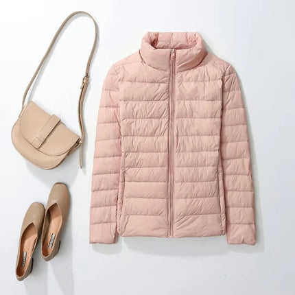 Dame Dunjakke med Hette – Ultralett & Kort Pufferjakke | Vindavvisende & Pustende