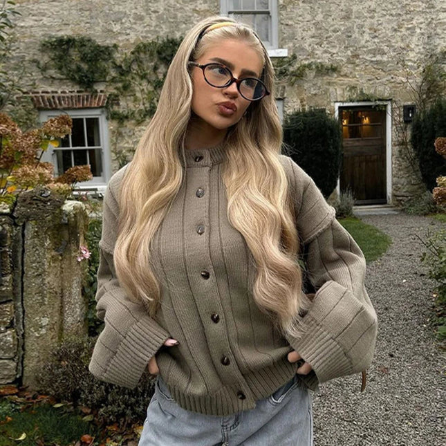 Klassisk strikkecardigan – rund hals, hel erme, løs passform (dame)