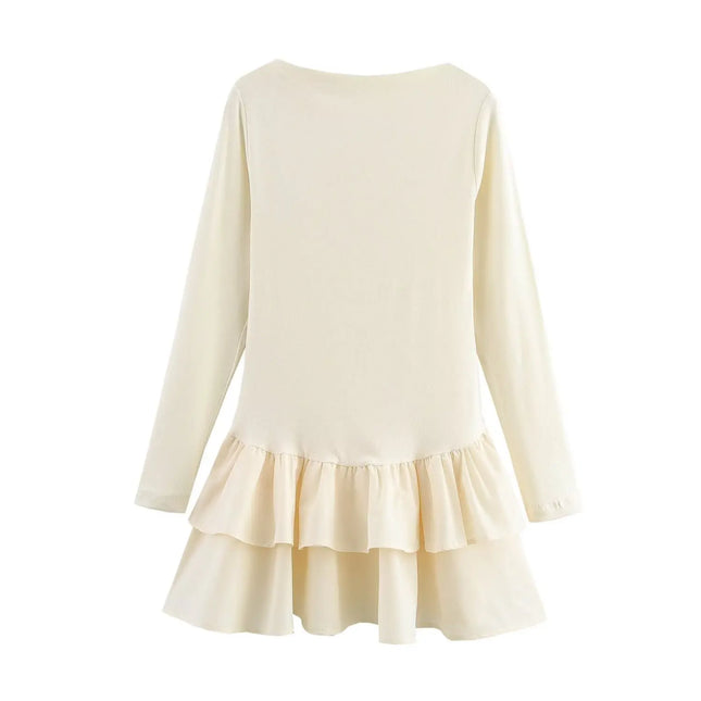 Retro minikjole med volanger – båthals, lange ermer og plissert skjørt