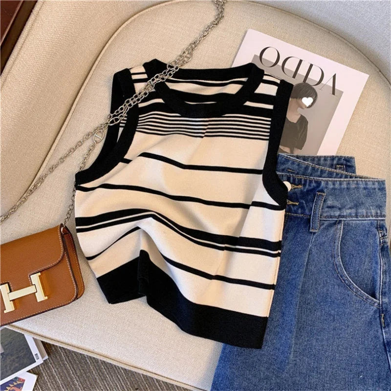 Strikket Stripet Camisole – Trendy Sommertopp uten Ermer