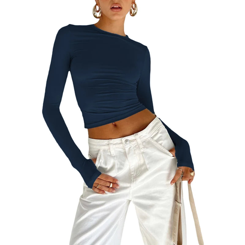 Langermet Crop Top med Tommelhull – Slim Fit Streetwear