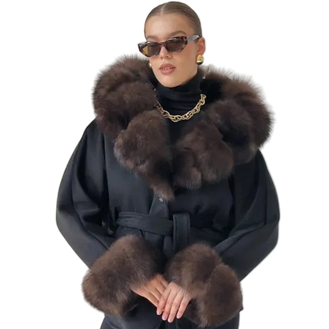 Fuskepelsjakke med Hette for Dame – Varm og Tykk Ullfrakk med Belte og Lommer | Trendy Streetwear til Høst og Vinter 2025