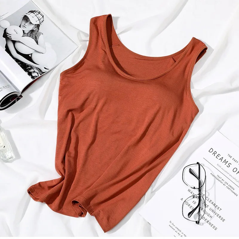 Dame Singlet med Innebygd BH – Slim Fit Topp med Polstring