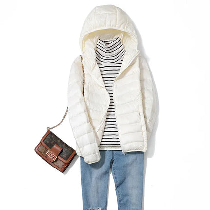 Dame Dunjakke med Hette – Ultralett & Kort Pufferjakke | Vindavvisende & Pustende