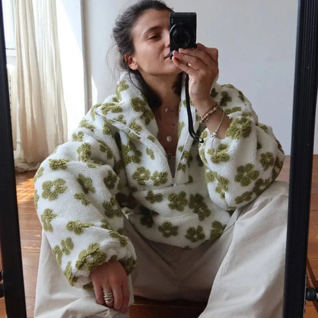 Blomstrete Fuskepels Hettejakke for Dame – Myk, Løs & Varm Teddyjakke | Perfekt til Høst og Vinter