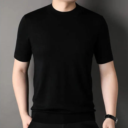 Kortermet T-skjorte med Halvhøy Hals – Strikket og Allsidig Sommertopp for Herre