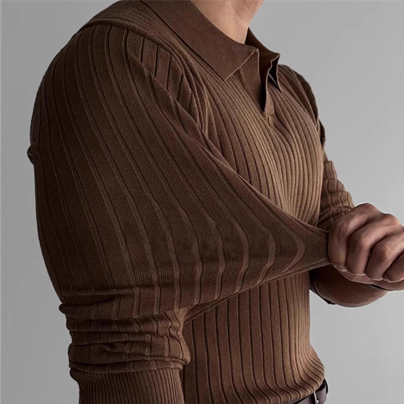 Herre Strikket Polo i Jacquard – Elegant V-hals & Langermet Genser