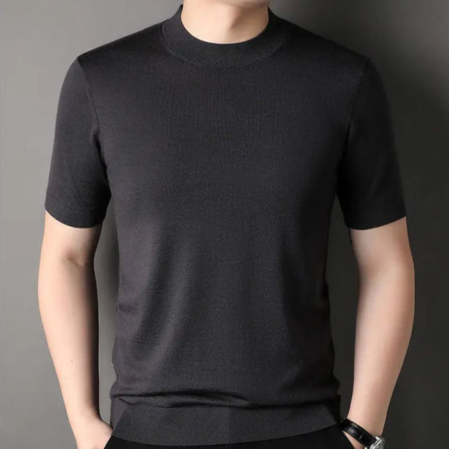 Kortermet T-skjorte med Halvhøy Hals – Strikket og Allsidig Sommertopp for Herre