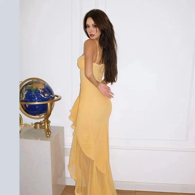 Elegant Gul Maxi-Kjole med Volanger – Ermeløs, Ryggløs og Plissert Festkjole